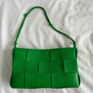 Bottega Veneta Cassette Pouch on Strap Parakeet Green
